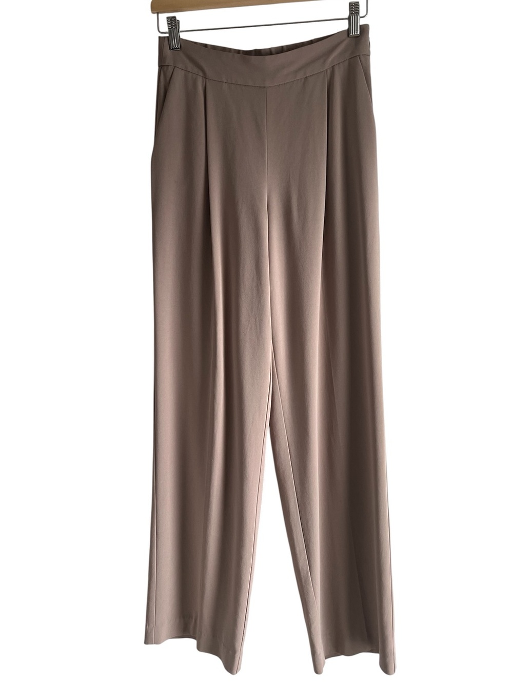 Babaton high waist pleated wide leg crepe pants size 4 excellent condition